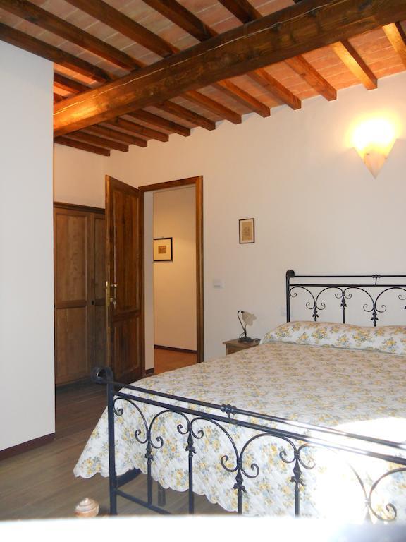 Podere Pian Dei Gelsi Volterra Habitación foto